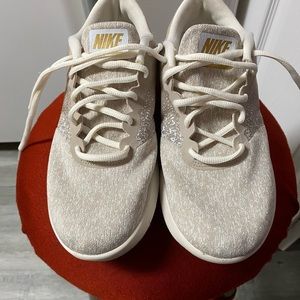 Nike Women’s Flex Experience Sneakers